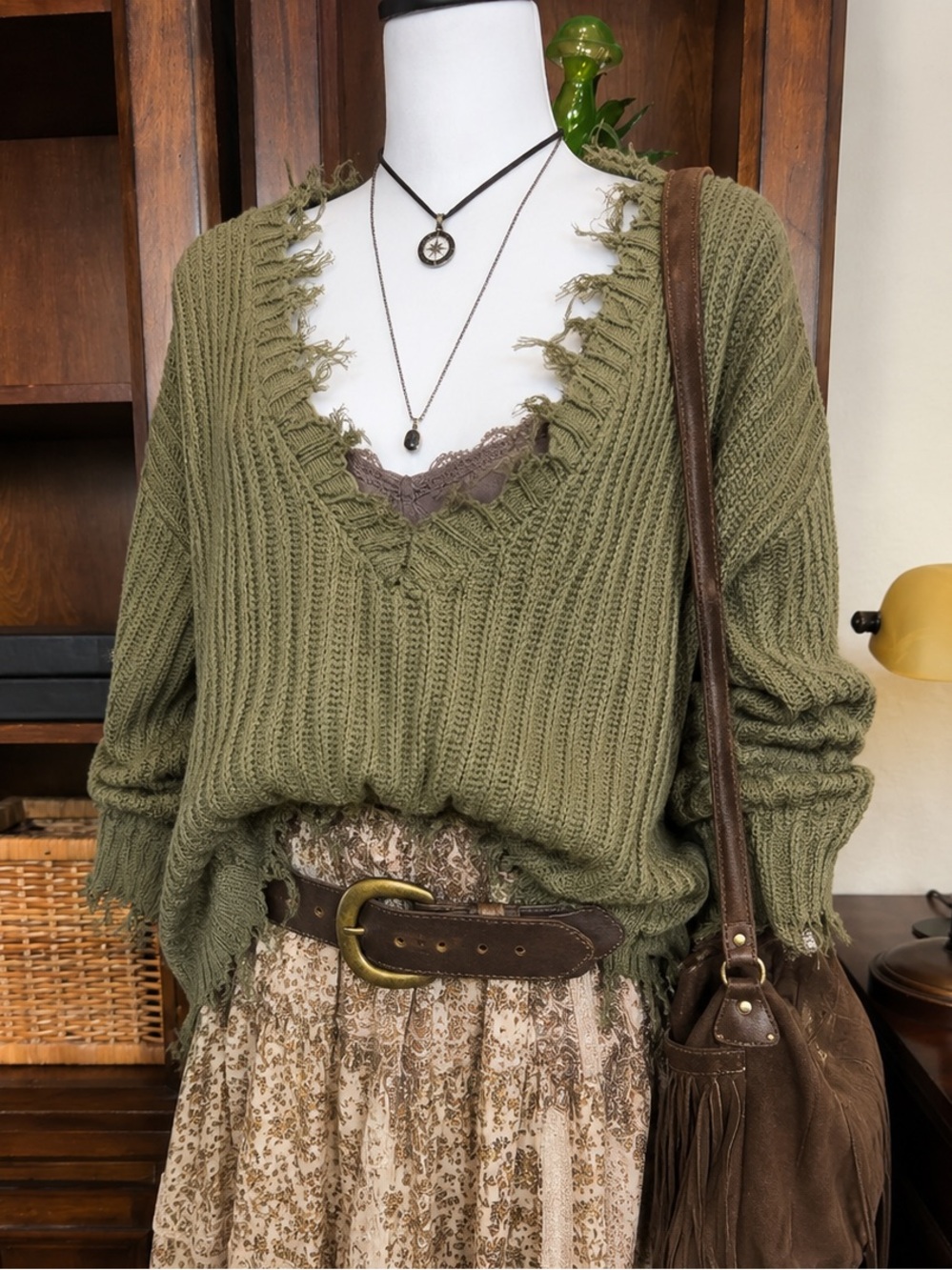 White Cow Distressed Knit Sweater M Olive Boho Grunge Festival Raw Hem Pullover